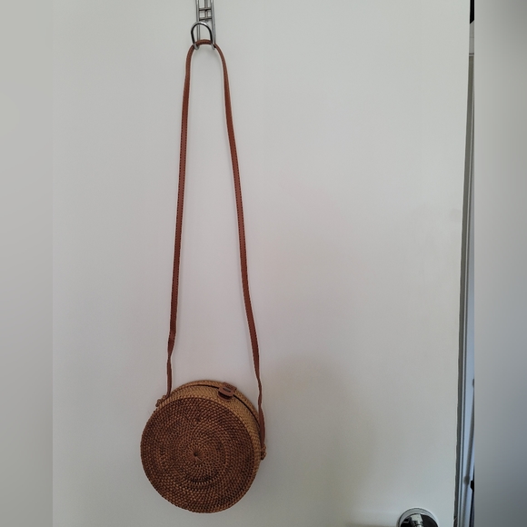 Crossbody rattan handbag - Picture 2 of 11